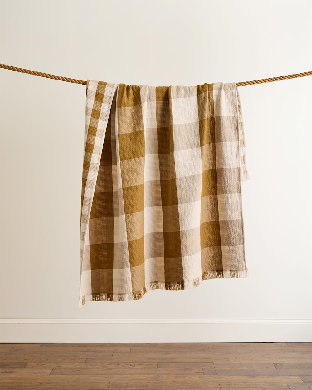 BLOCK PLAID ORGANIC COTTON FRINGED THROW