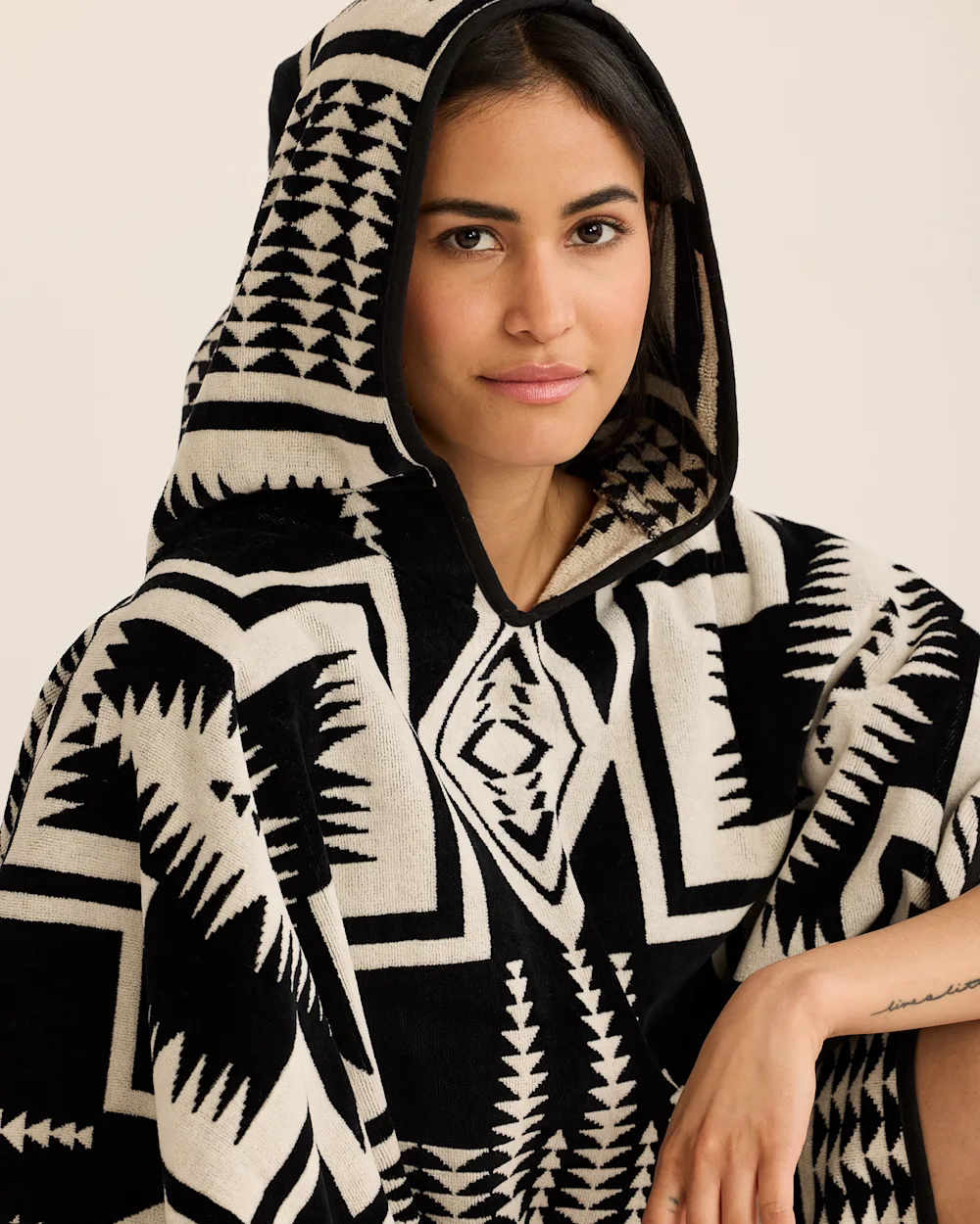 HARDING ADULT HOODED TOWEL