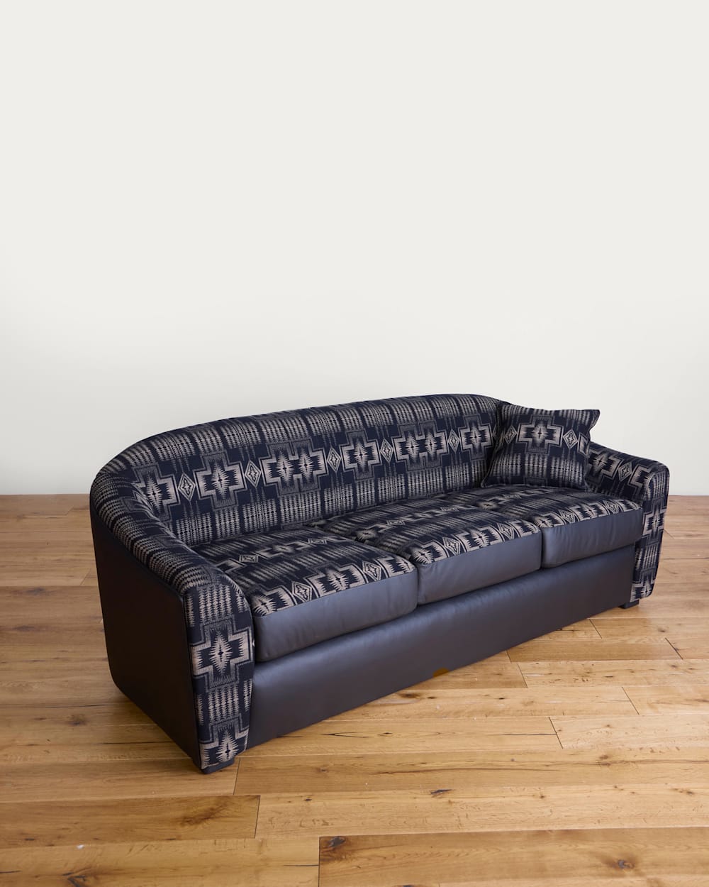 HARDING BARREL SOFA