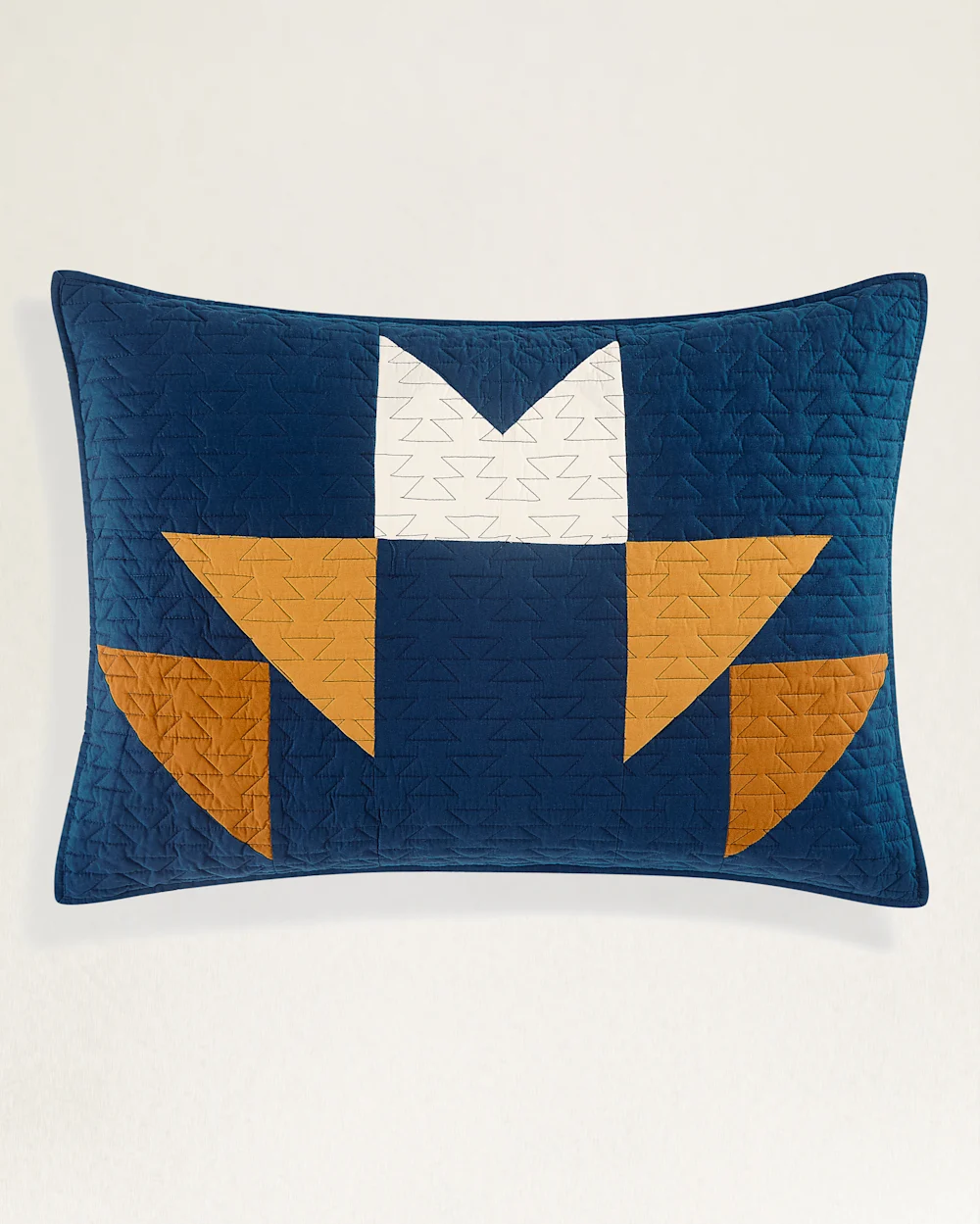 CASTLE ROCK PIECED QUILT SET