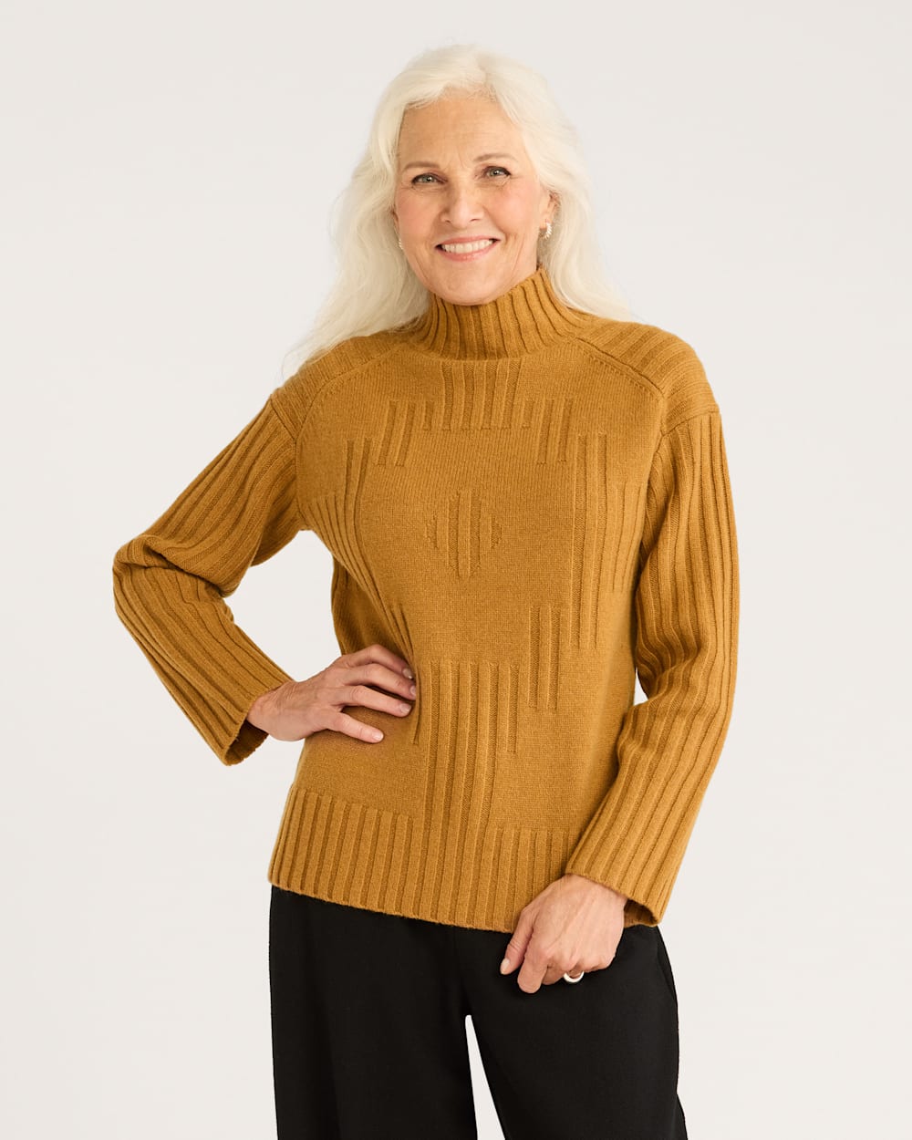 WOMEN'S OVERSIZED MOCKNECK PULLOVER