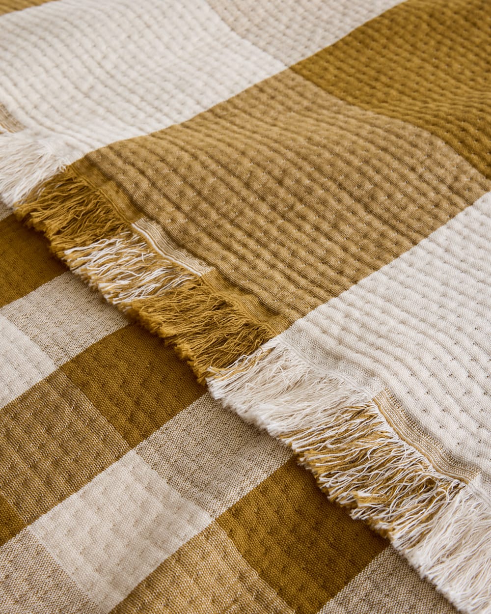 BLOCK PLAID ORGANIC COTTON FRINGED THROW