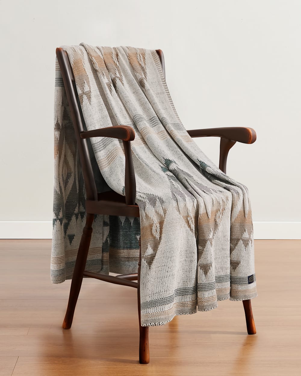 AGATE BEACH KNIT THROW