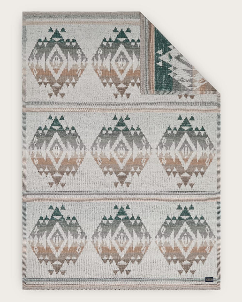 AGATE BEACH KNIT THROW