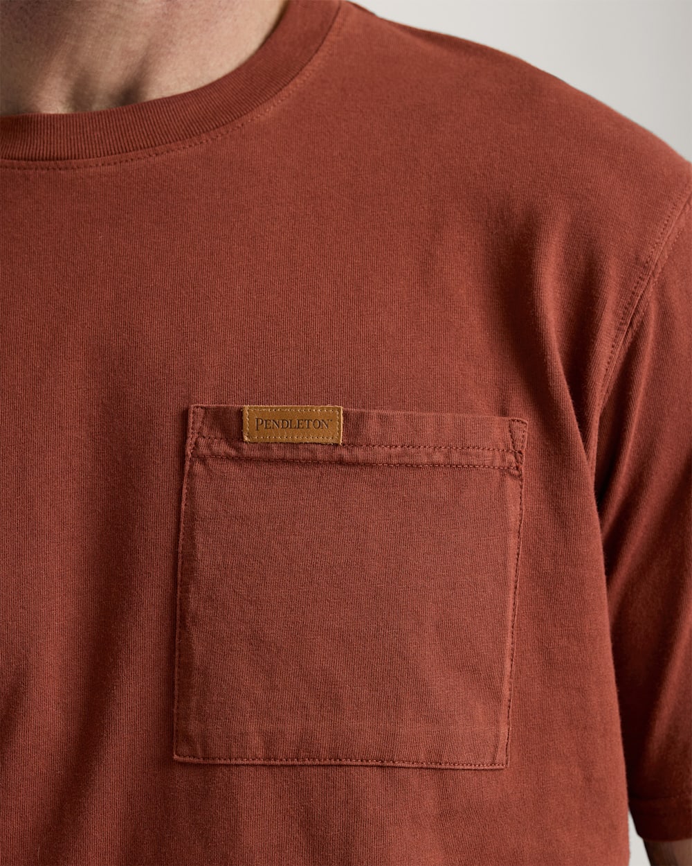 MEN'S SHORT-SLEEVE DESCHUTES POCKET TEE