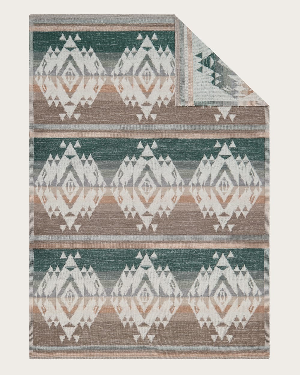 AGATE BEACH KNIT THROW