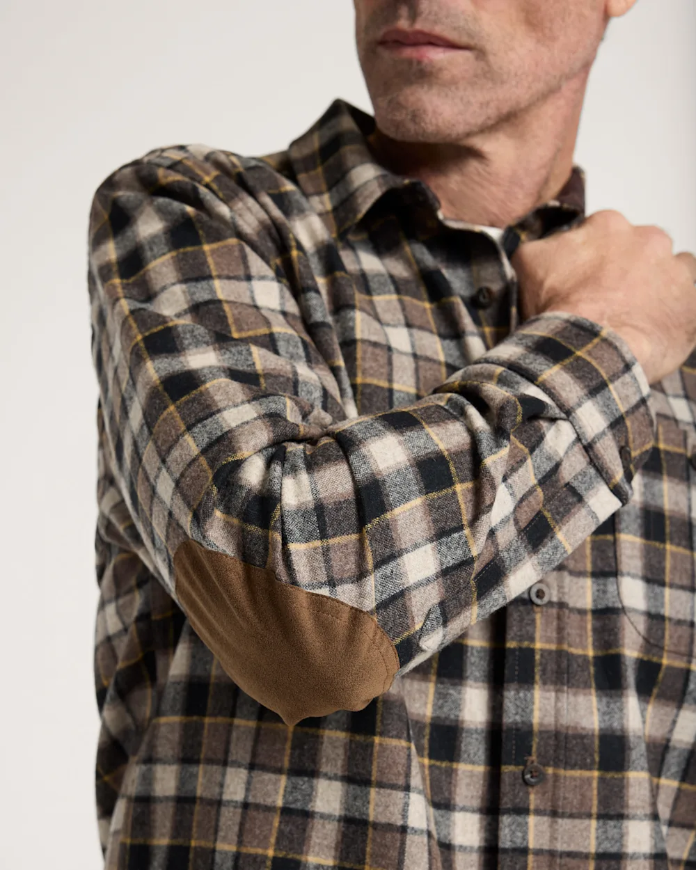 MEN'S PLAID ELBOW-PATCH TRAIL SHIRT