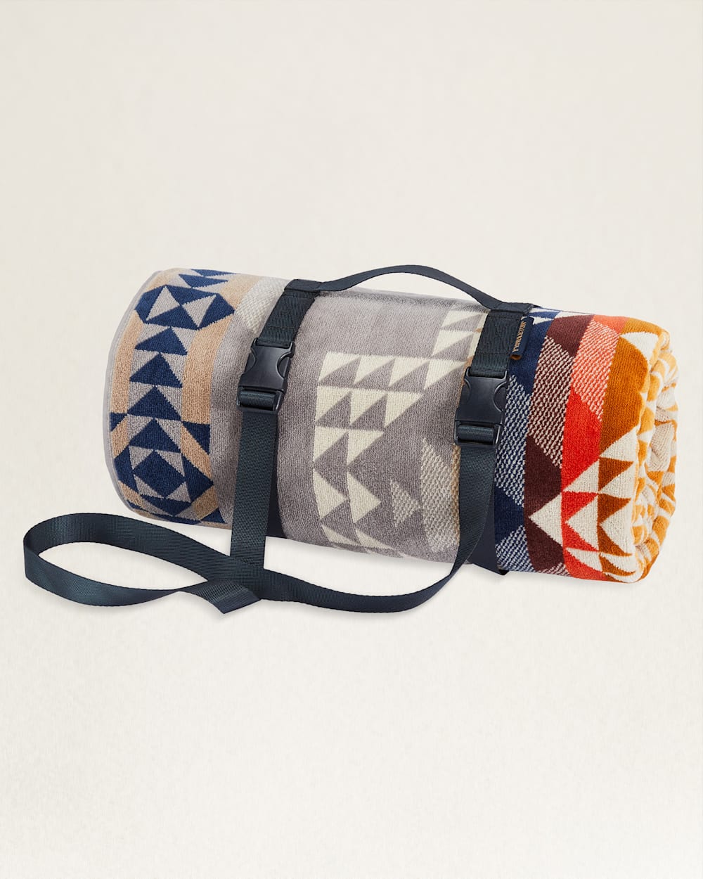 SMITH ROCK TOWEL FOR TWO