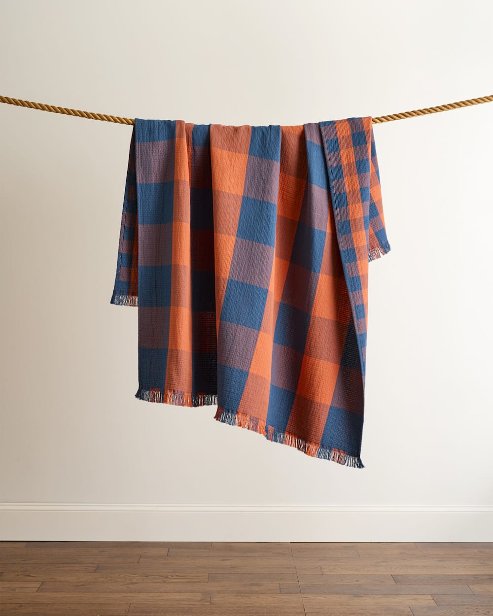 BLOCK PLAID ORGANIC COTTON FRINGED THROW