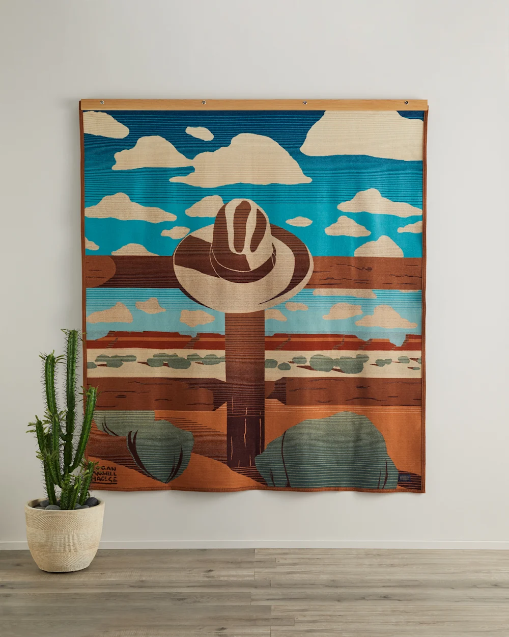 WOODEN BLANKET HANGER