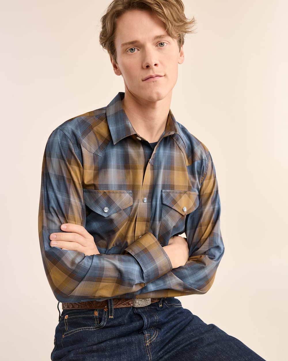 MEN'S LONG-SLEEVE BISHOP COTTON SHIRT