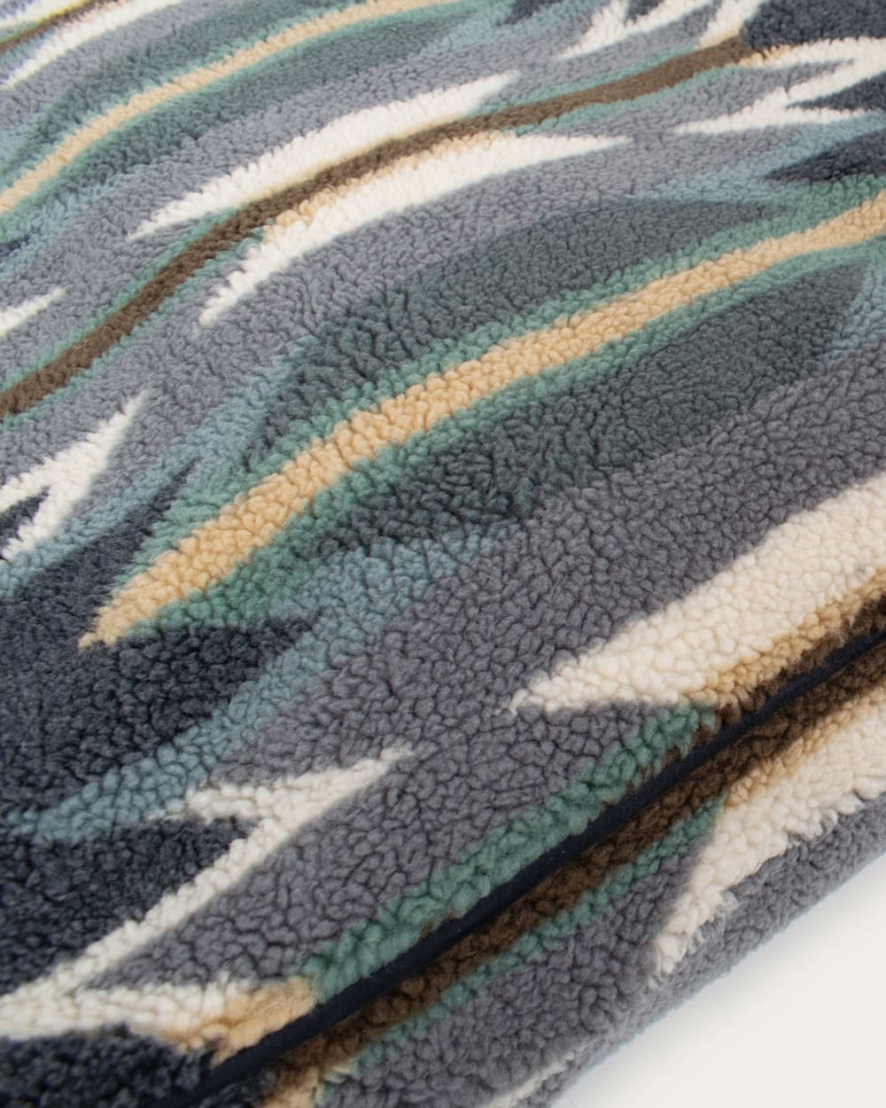 WYETH TRAIL PET BED - NAPPER