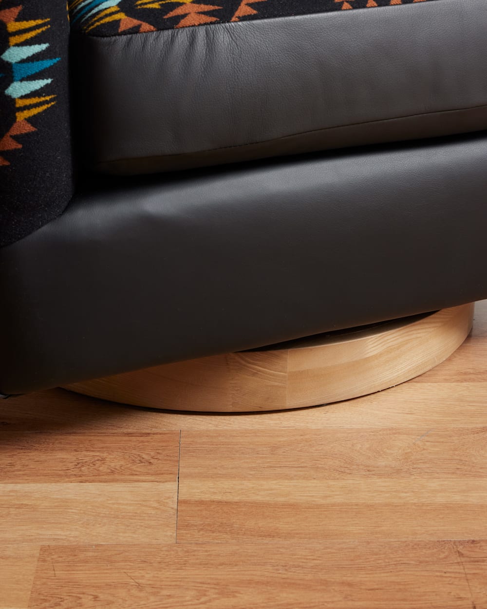 RANCHO ARROYO BARREL CHAIR