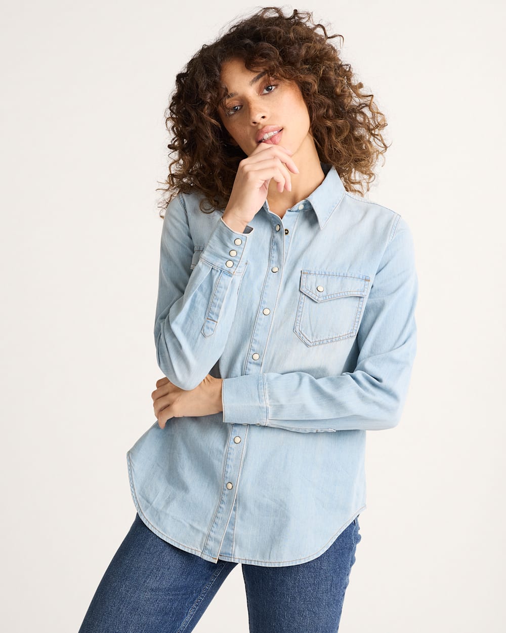 WOMEN'S CHAMBRAY GAMBLER SHIRT