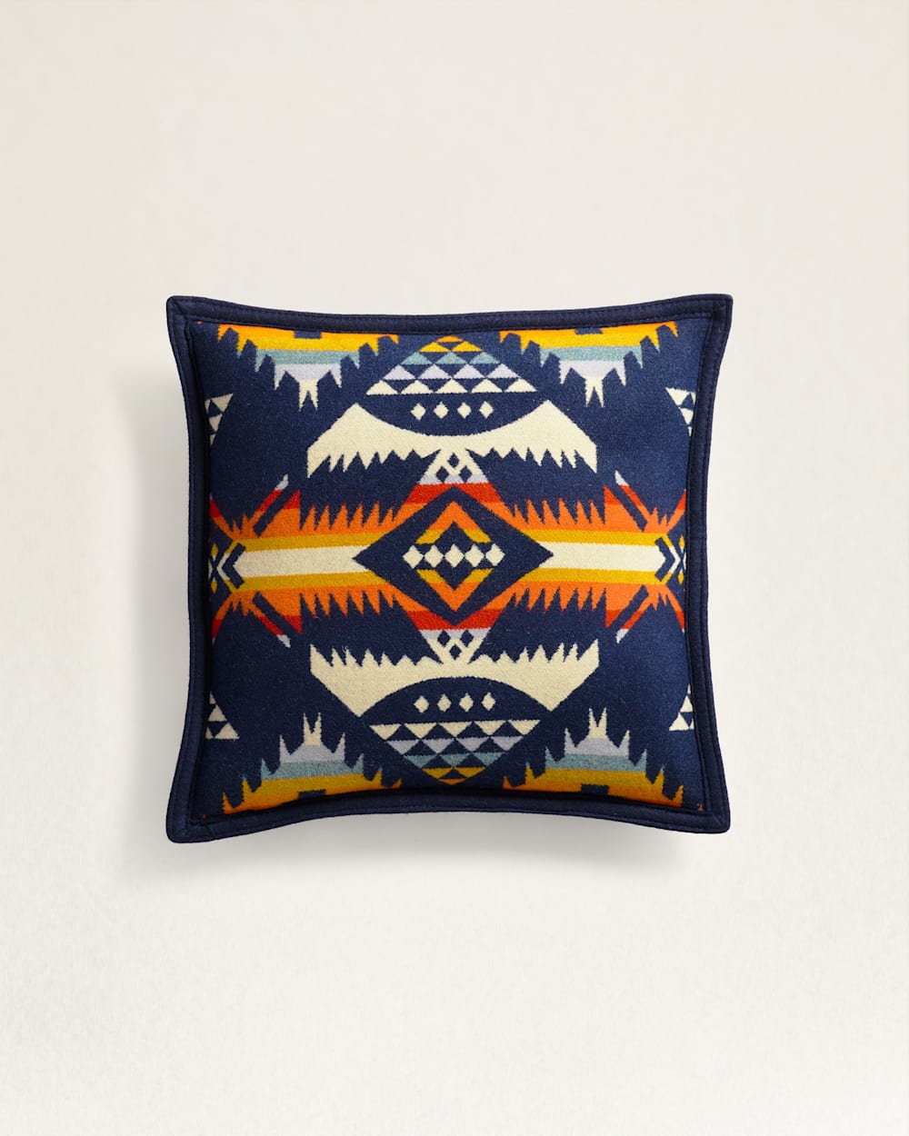 NEHALEM PILLOW