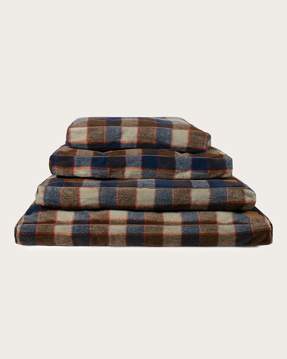 MOUNTAIN PLAID PET BED - NAPPER