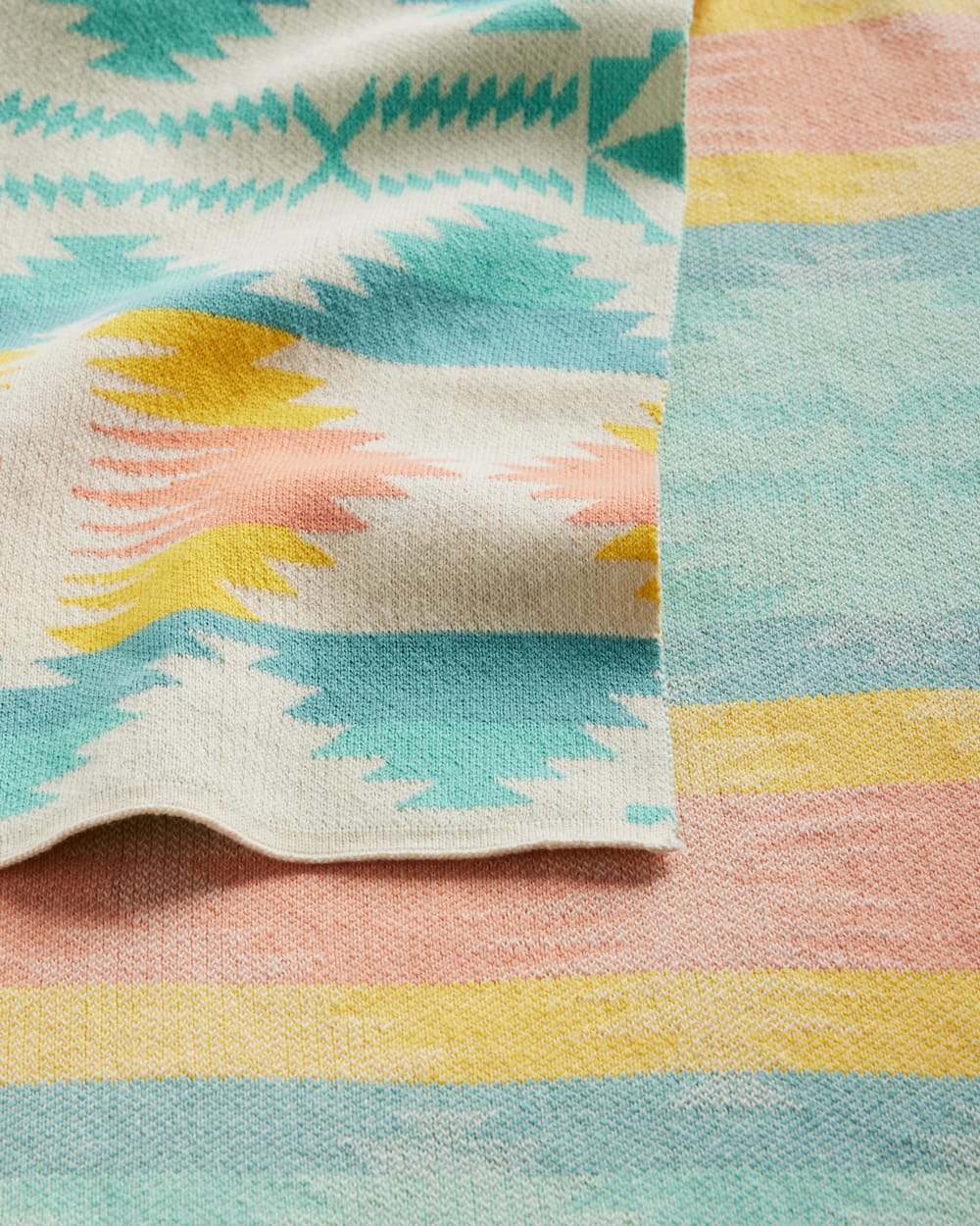 KNIT BABY BLANKET WITH BEANIE