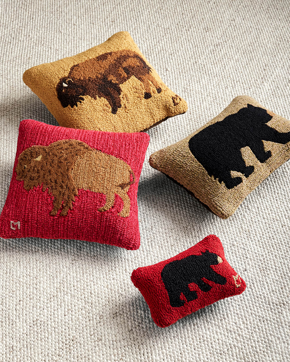 BUFFALO HOOKED SQUARE PILLOW