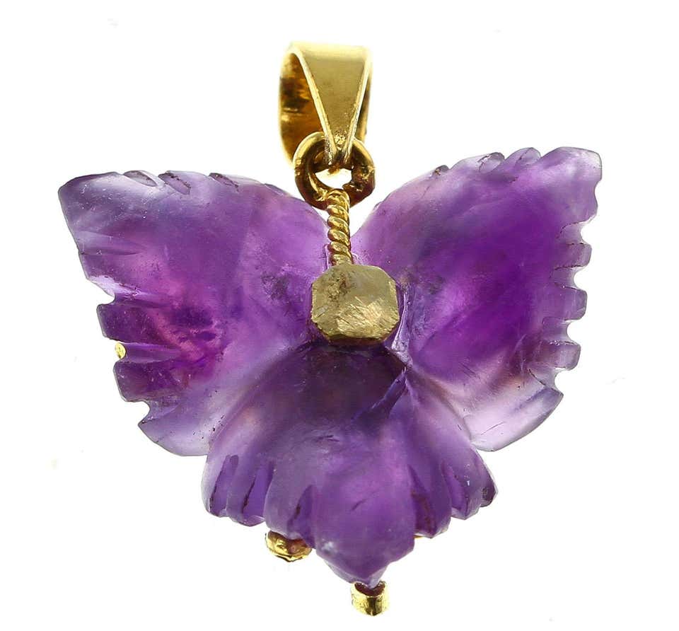 Carved Floral Amethyst Pendant with Diamonds