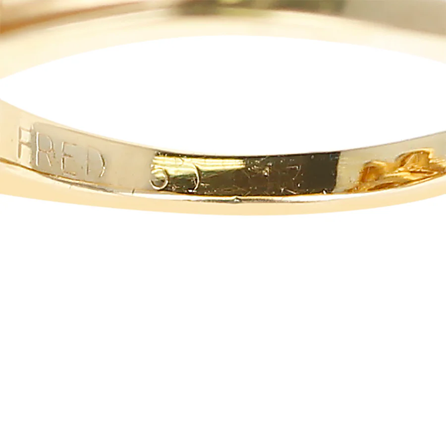 Paris Clover Ring with Diamonds and Center Blue Sapphire, 18 Karat Yellow Gold