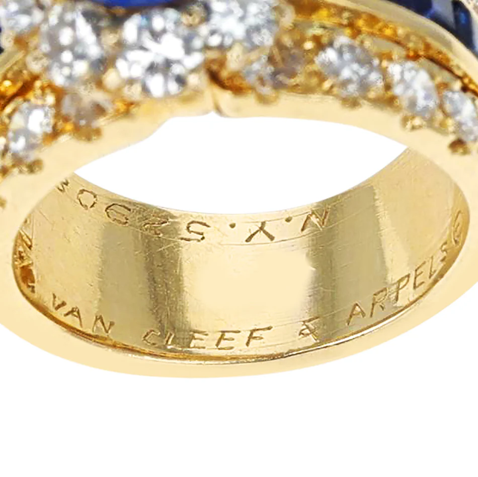 Van Cleef & Arpels Sapphire Cabochon Ring with Diamonds and Square Cut Sapphires