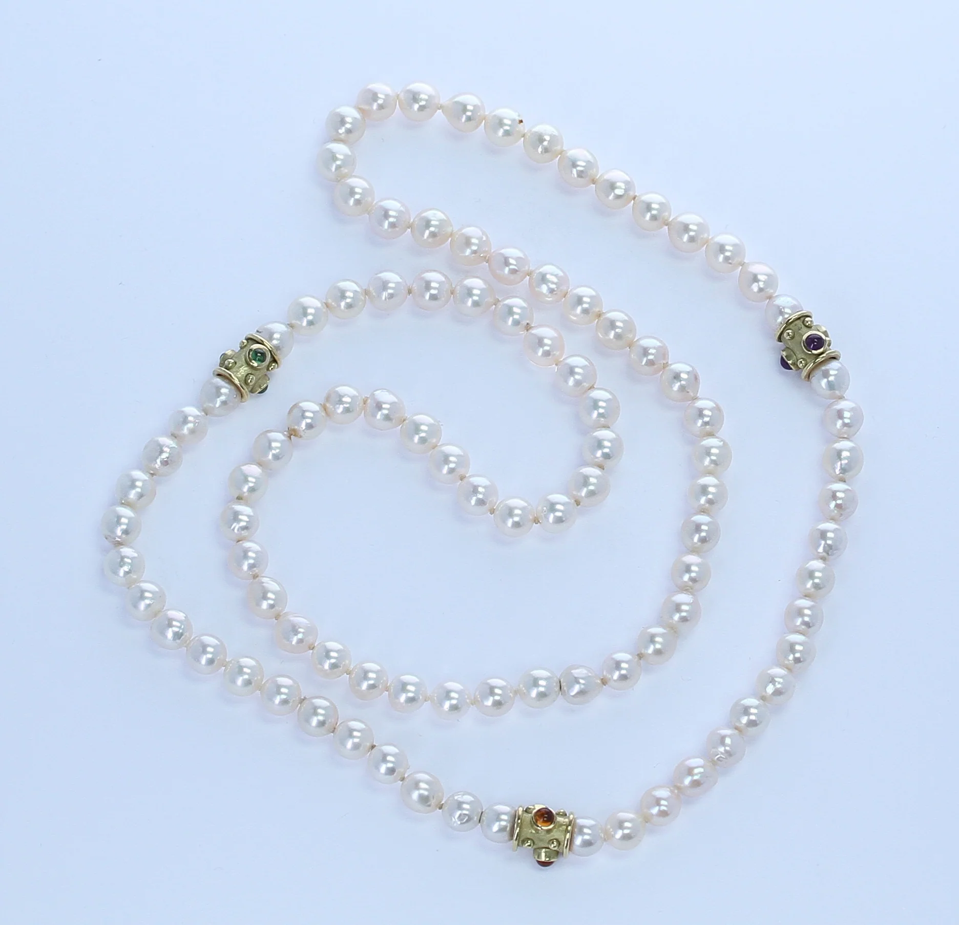 Pearl Beads Necklace with Gold and Cabochon Spacers