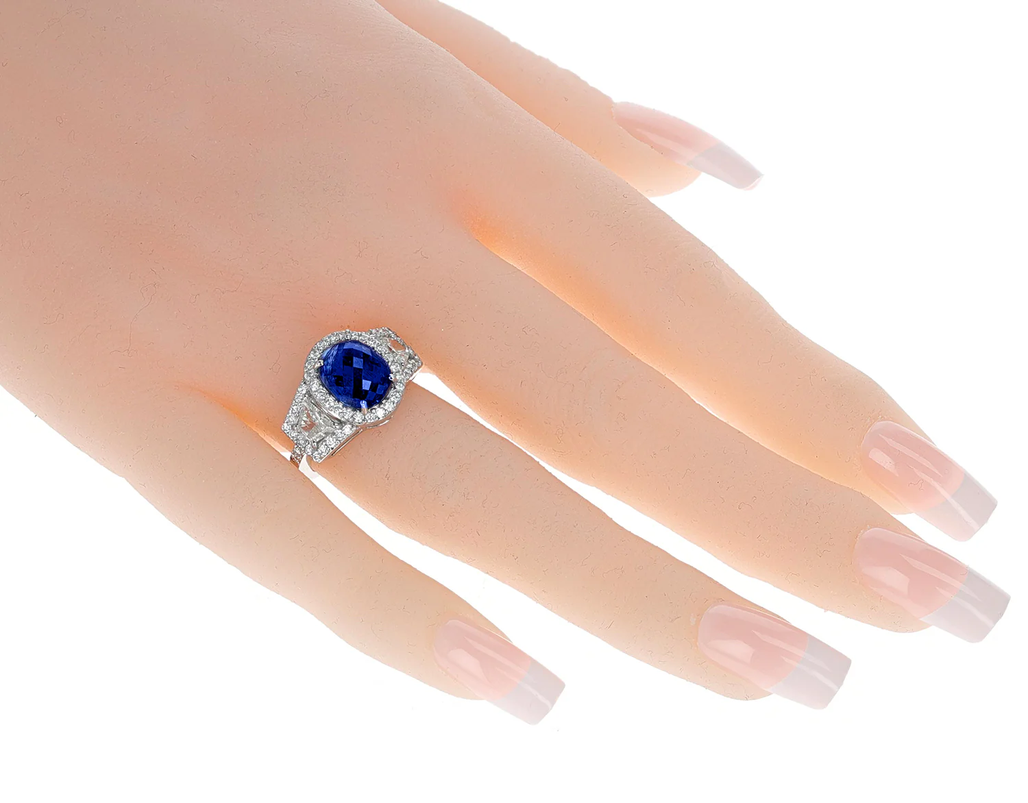 4.64 ct. Unheated Sapphire Ring with Diamonds, Platinum