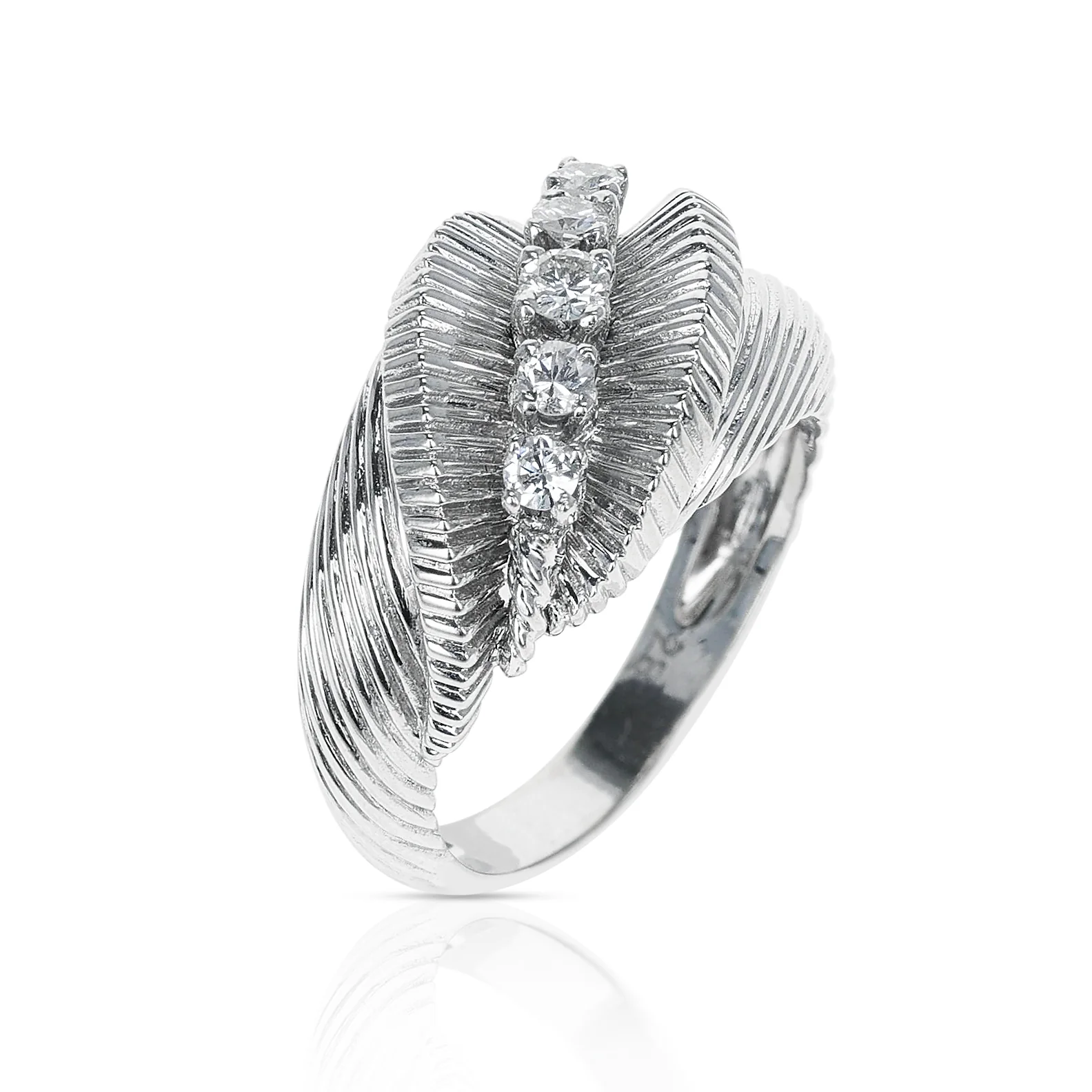 French 1960s Retro Five Round 0.75 cts. Diamond Ring in Platinum