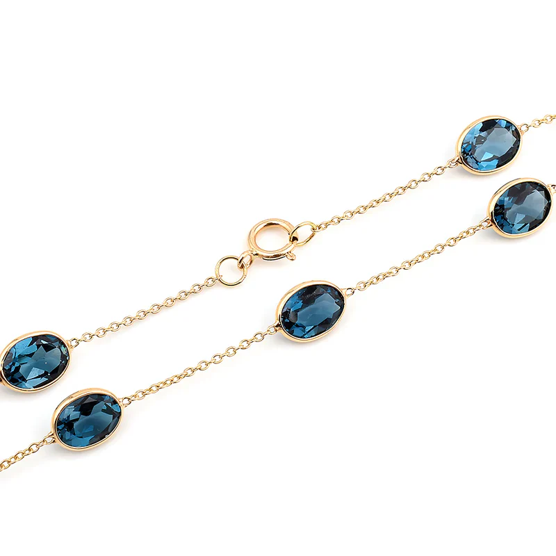 Oval Shape Blue Sapphire Necklace, 18 Karat Gold