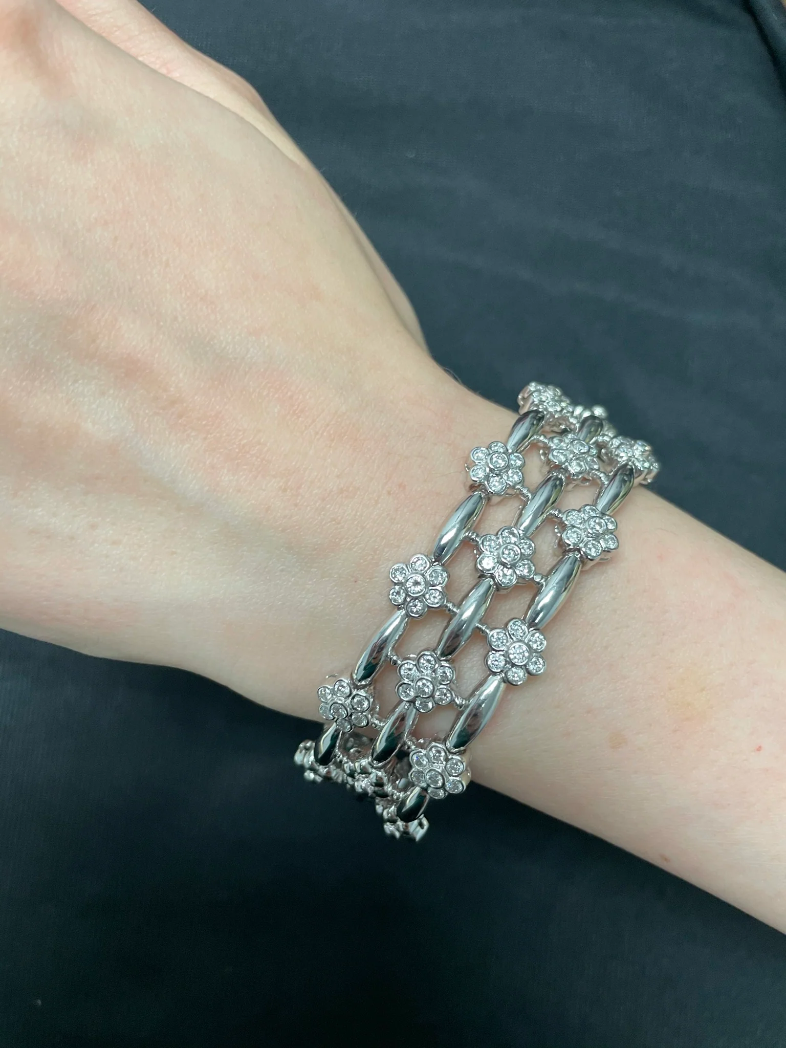 2.75 ct. Diamond Floral Expandable Bangle Cuff, 18 Karat White Gold