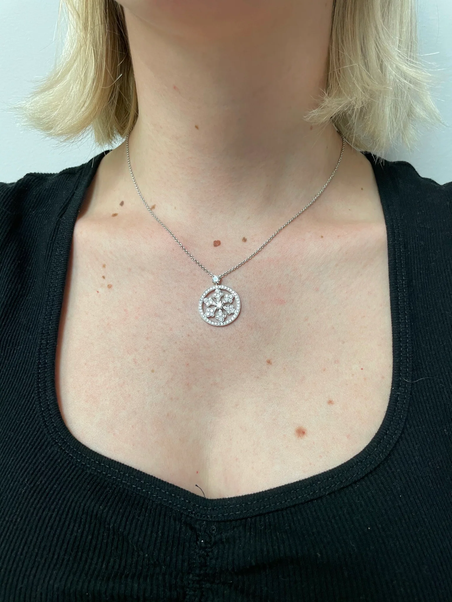 Graff 1.74 ct. Diamond Snowflake 1