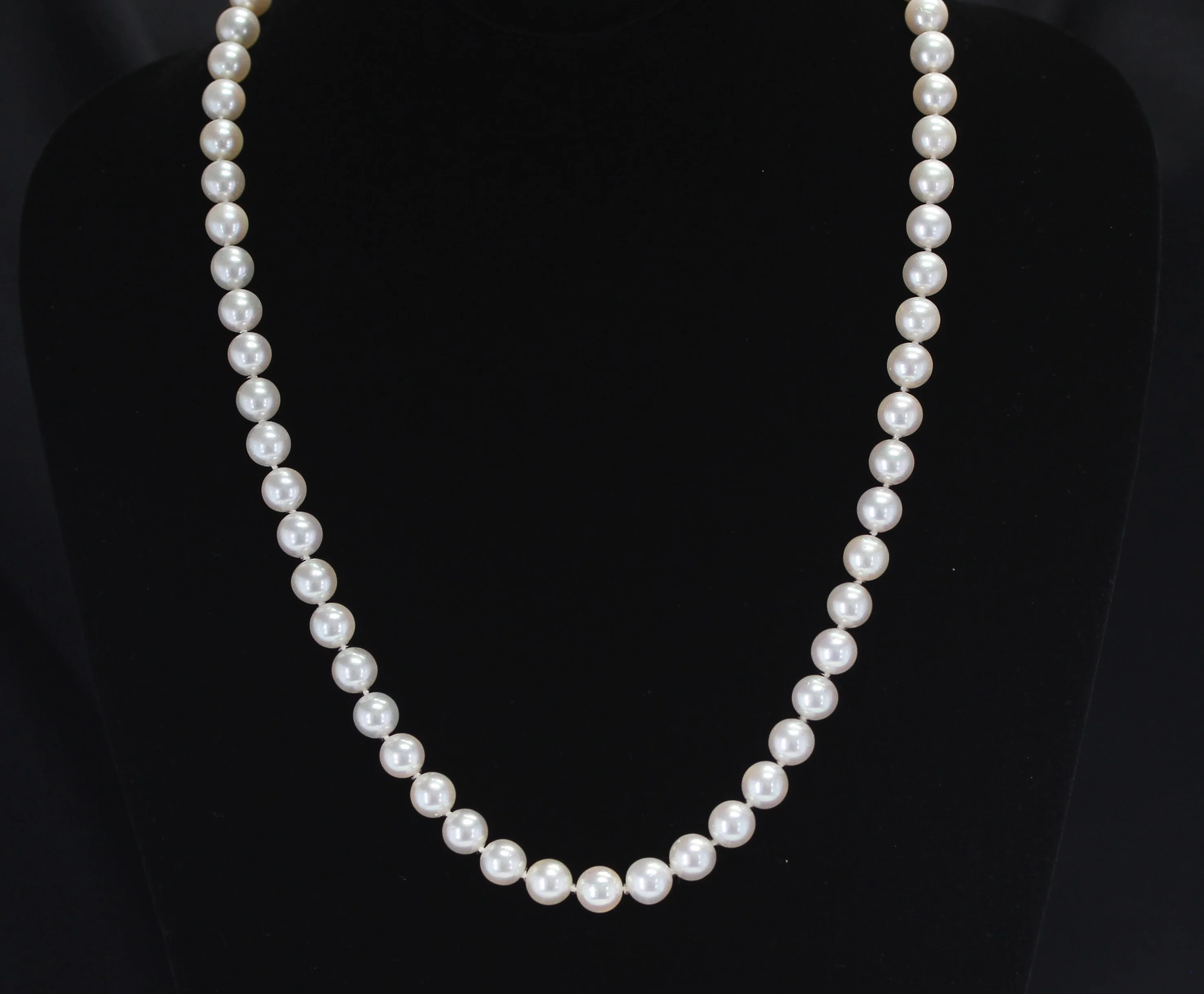 8MM Pearl Beads Necklace with Pearl Clasp