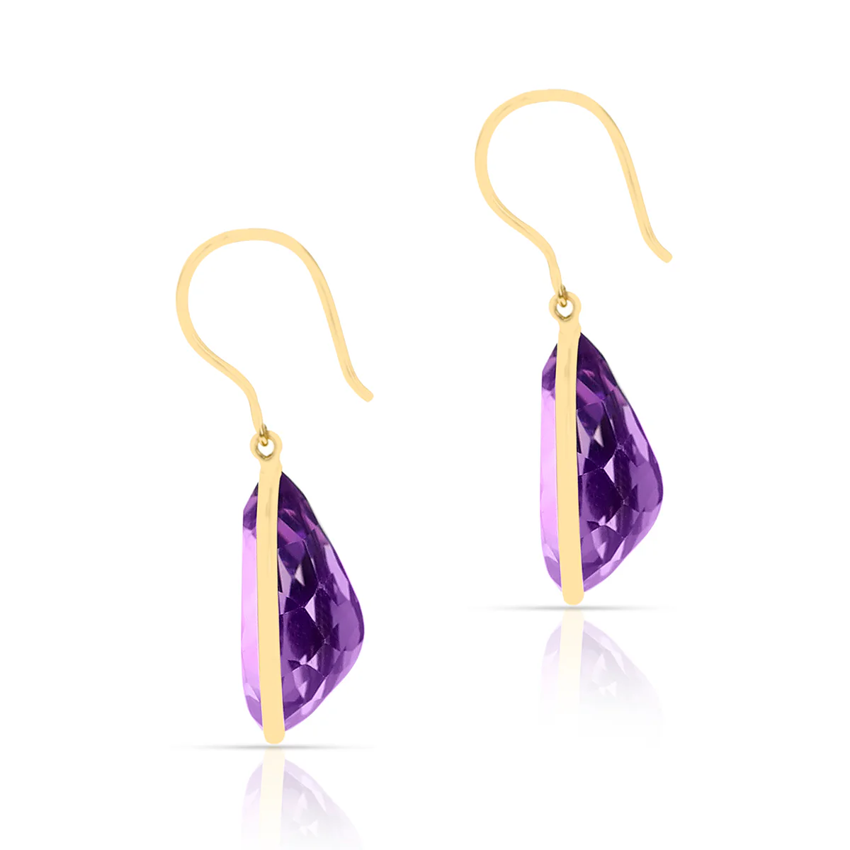 Amethyst Pear Shape Dangling Earrings made in 18 Karat Yellow Gold.