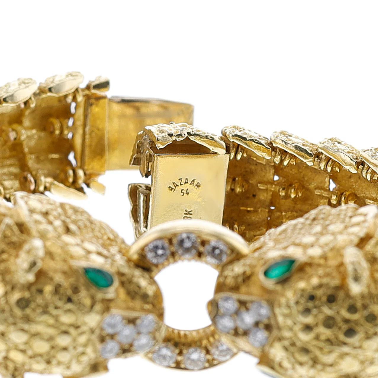 Double Lion Diamond and Emerald Cuff Bangle, 18k