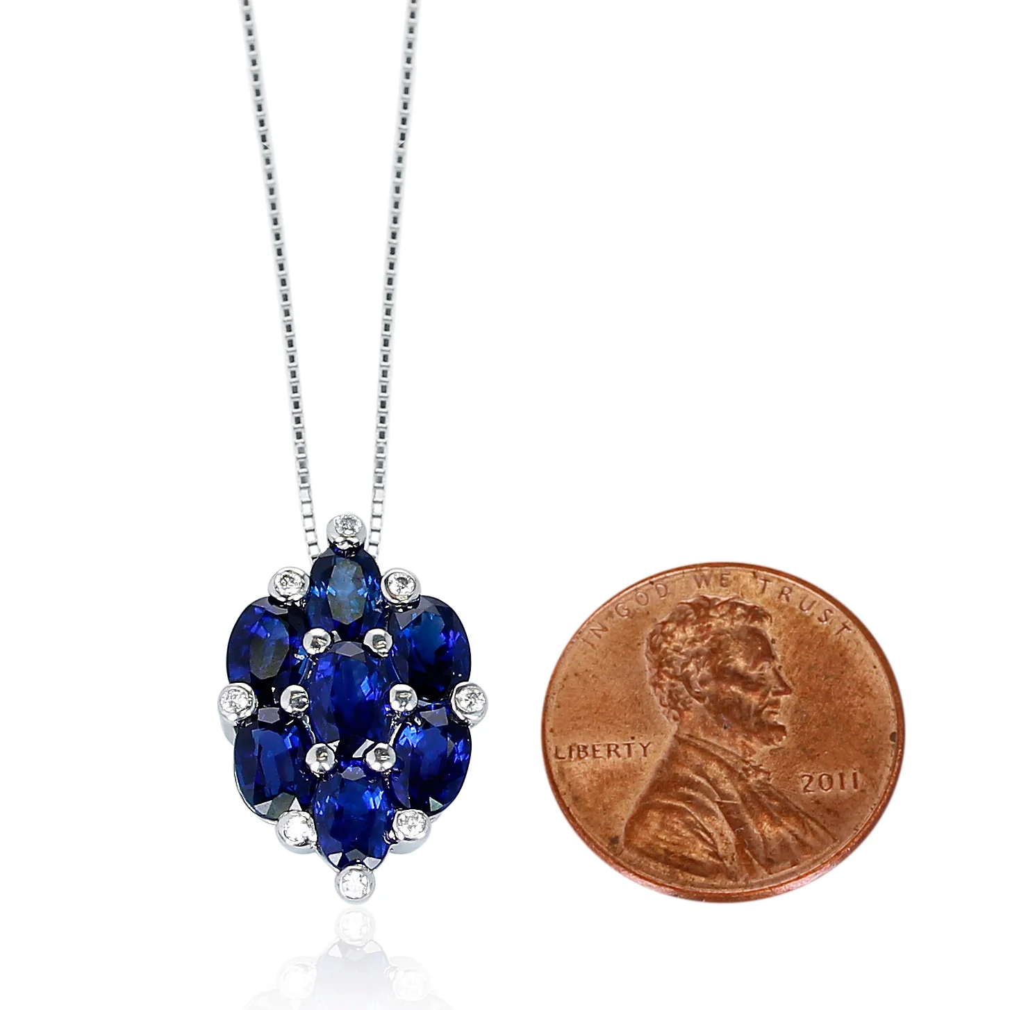 5.37 ct. Seven Oval-Shape Blue Sapphire and 0.08 ct. Diamonds Pendant Necklace