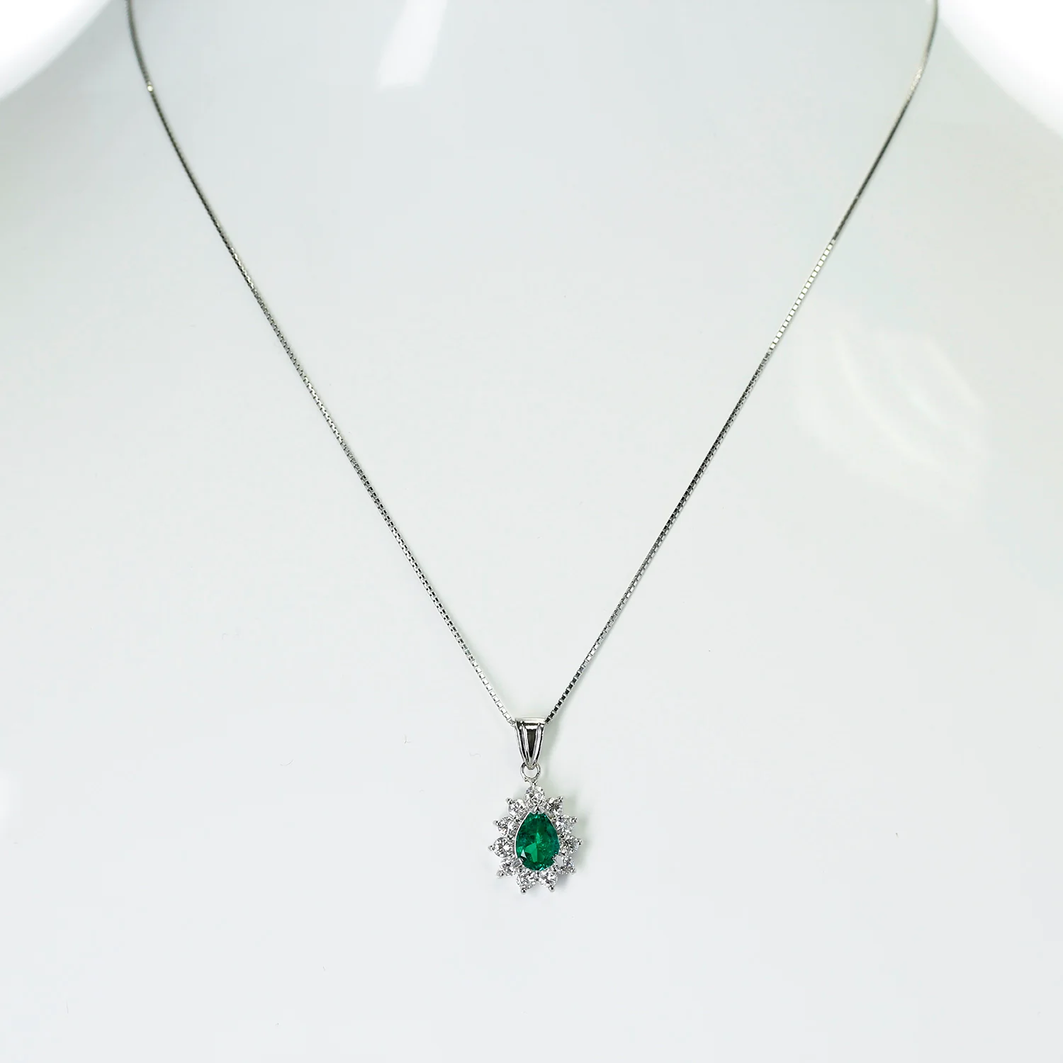 Pear-Shape Emerald and Diamonds Pendant Necklace, Platinum