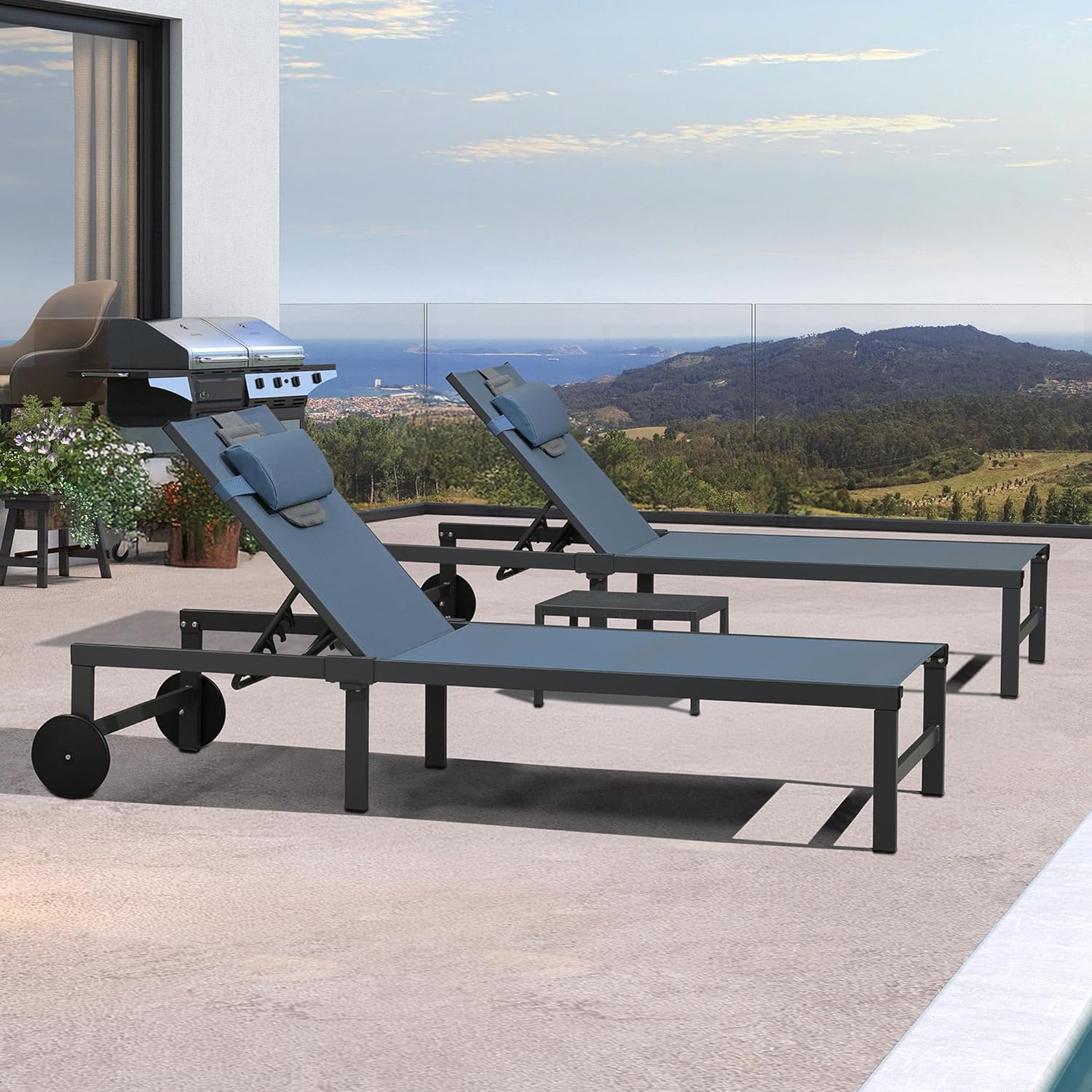 PURPLE LEAF Patio Tanning Lounge Chair Set with Face Down Hole Outdoor Aluminum Adjustable Reclining Chairs Wheels Pillows and Table for Poolside Beach Sunbathing Lounger, Beige