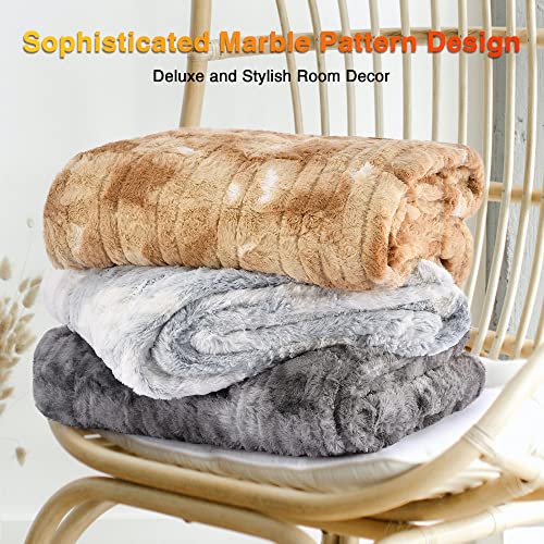 WOOMER King Size Heated Blanket, Faux Fur, Dual Controllers, ETL Certified, 90′′x100′′, Marble Grey