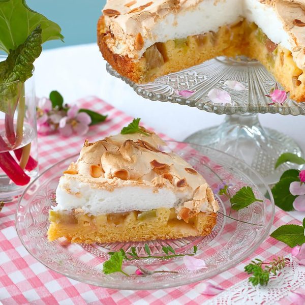 20 Pack Glass Salad Plates, 7 Inches Glass Dessert Plates Fruit Plates Appetizer Plates Snack Plates Glass Dinnerware Set with Beautiful Carved Pattern