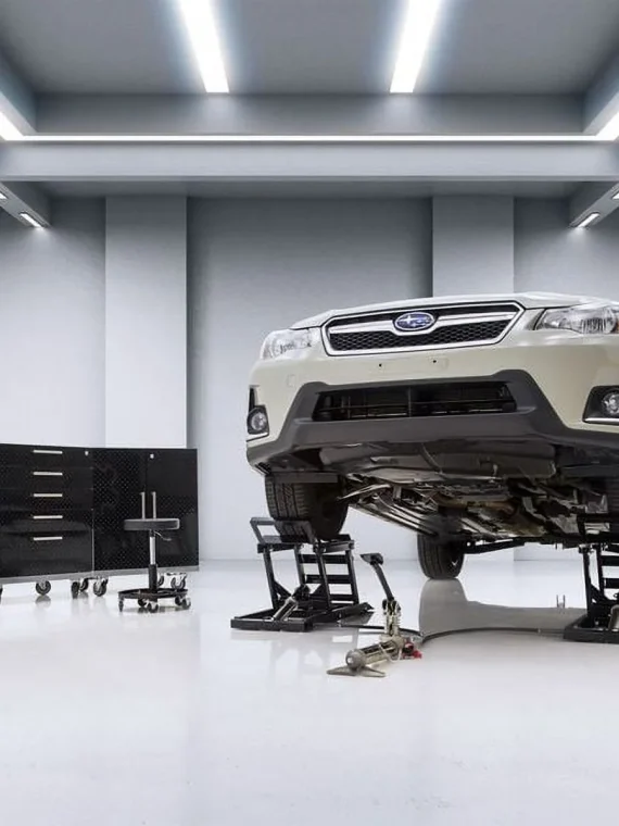 Black Widow Hydraulic Car Lift with Ramp �C 3,000 lb. per pair Capacity