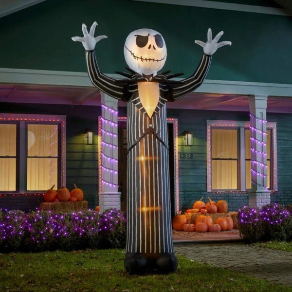 22GM29788 10 ft Animated Reaching Jack Skellington Halloween Inflatable