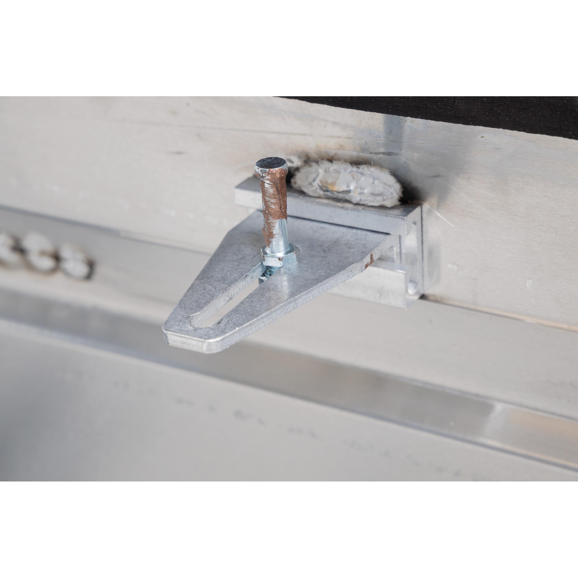 Better Built 70��� Crown Series Low Profile Crossover Truck Tool Box