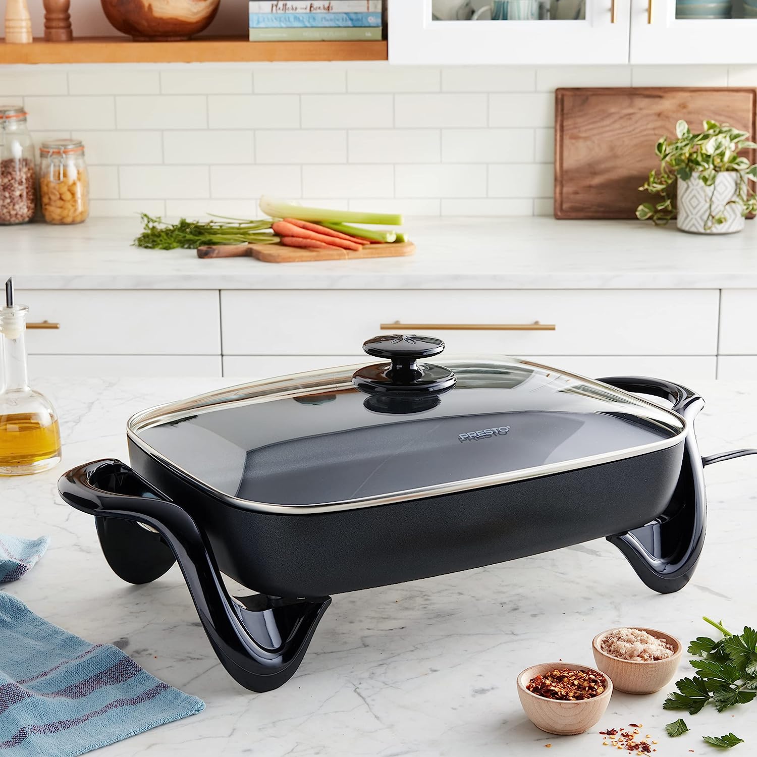 06852 16-Inch Electric Skillet with Glass Cover