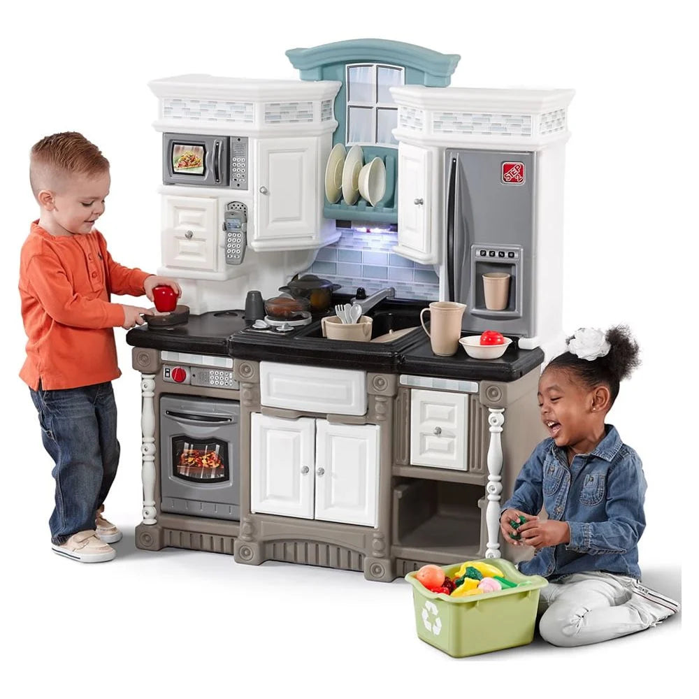 Step2 Lifestyle Dream Kitchen Toddler Plastic Kitchen Playset