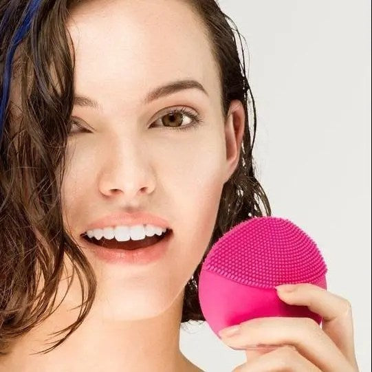 Silicon Face Cleansing Brush Facial Exfoliating Electric Rechargeable