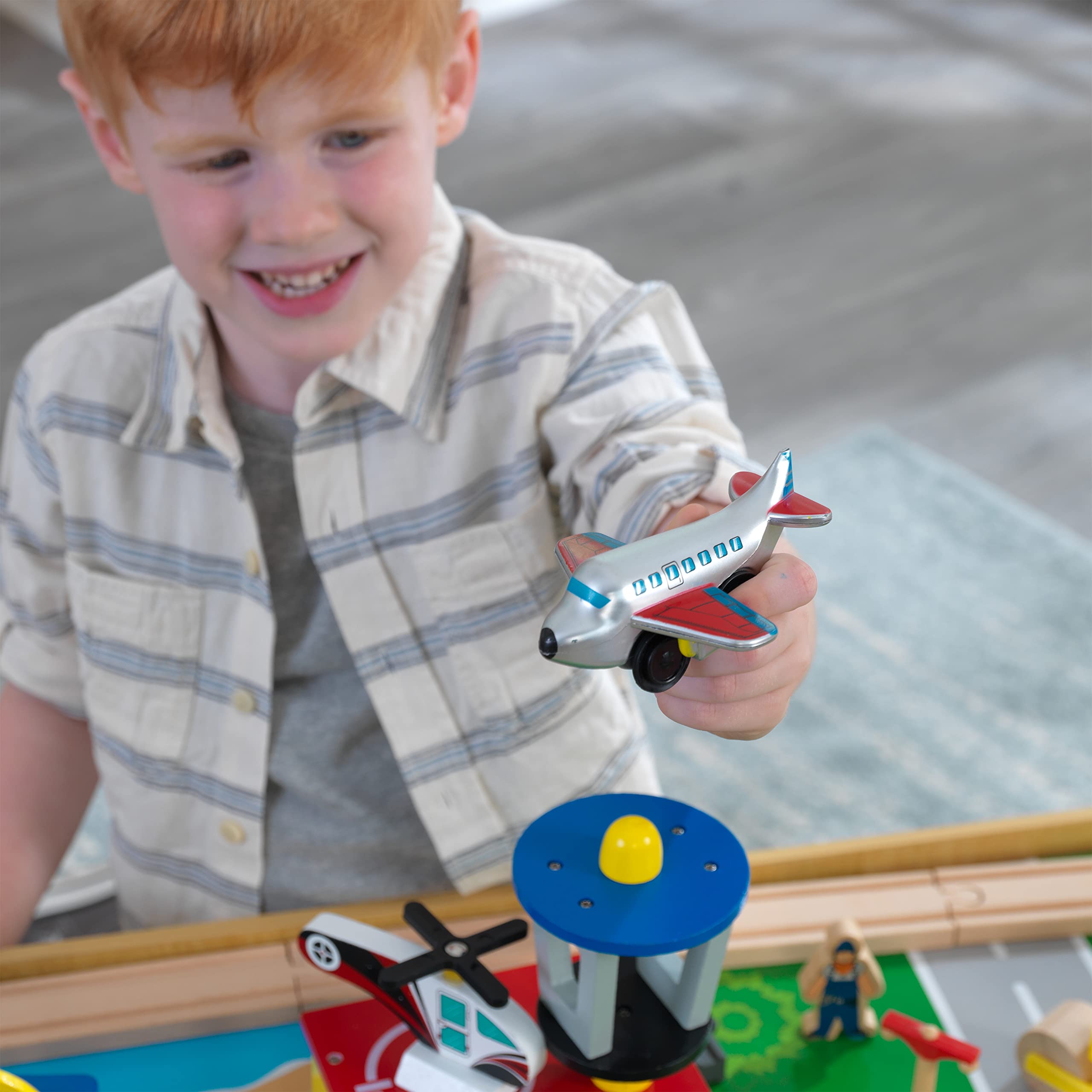 KidKraft Waterfall Mountain Train Table