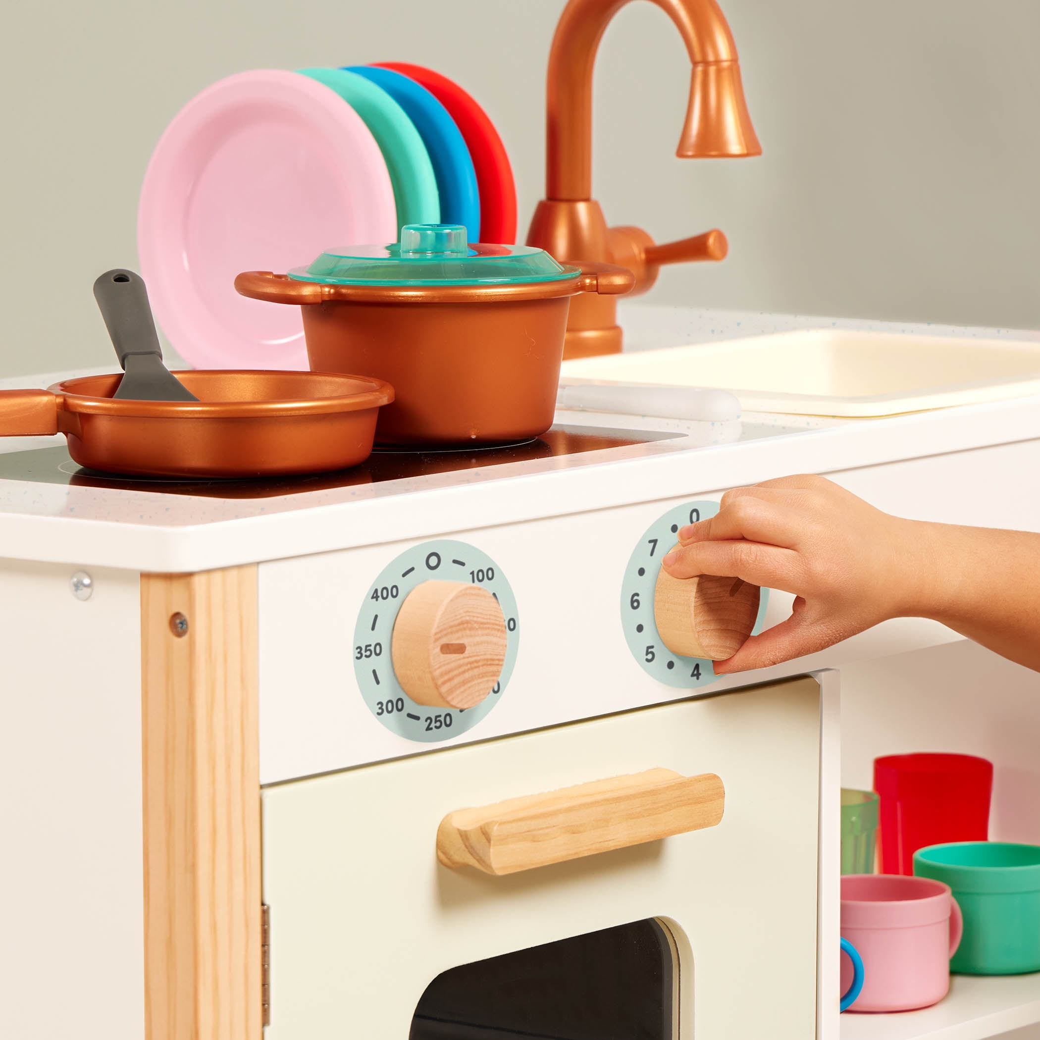 Battat Two n' One Wooden Kitchen Café with Dishes and Chalkboard, Toddler and Preschool Toys