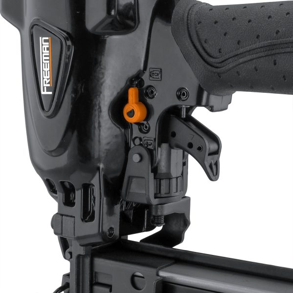 16-Gauge 1-in Wide Crown Construction Pneumatic Stapler