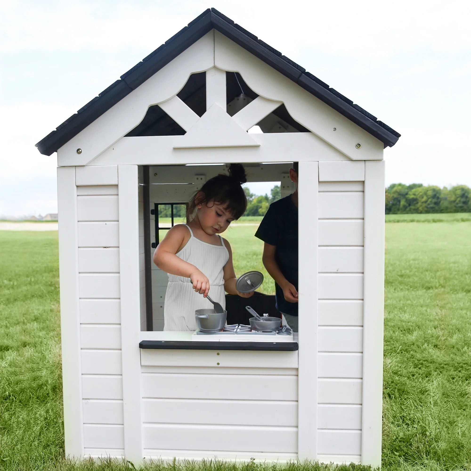 Backyard Discovery Sweetwater Playhouse �C White