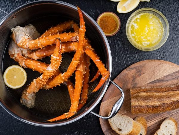 10 Quart Hybrid Nonstick Saucepan and Lid, Dishwasher and Oven Friendly, Compatible with All Cooktops